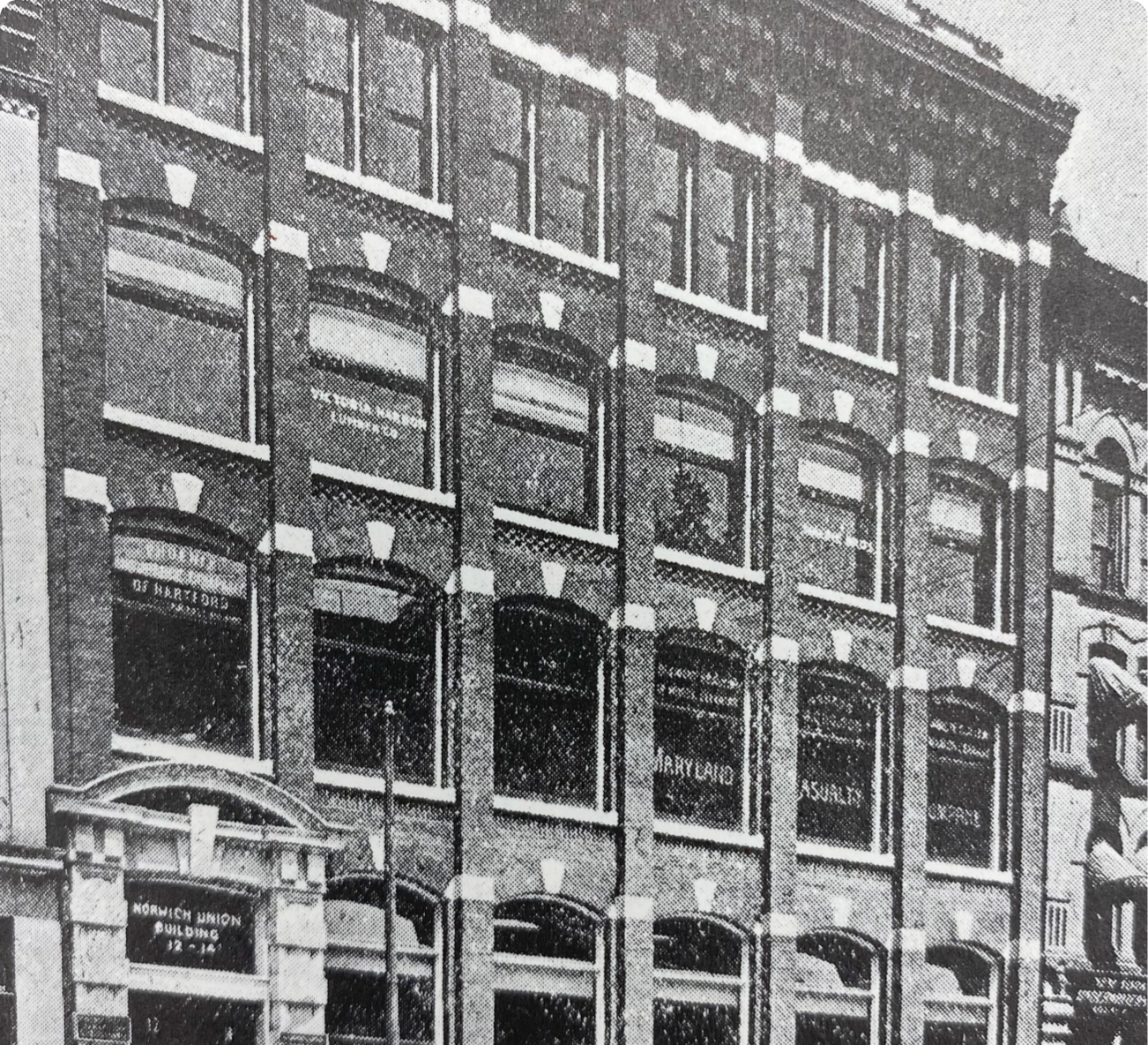 Black and white photo of Empire Life's first location in Toronto